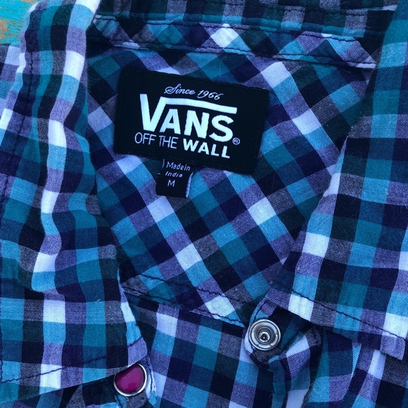 {vans} plaid long sleeve button-up - Picture 2 of 6